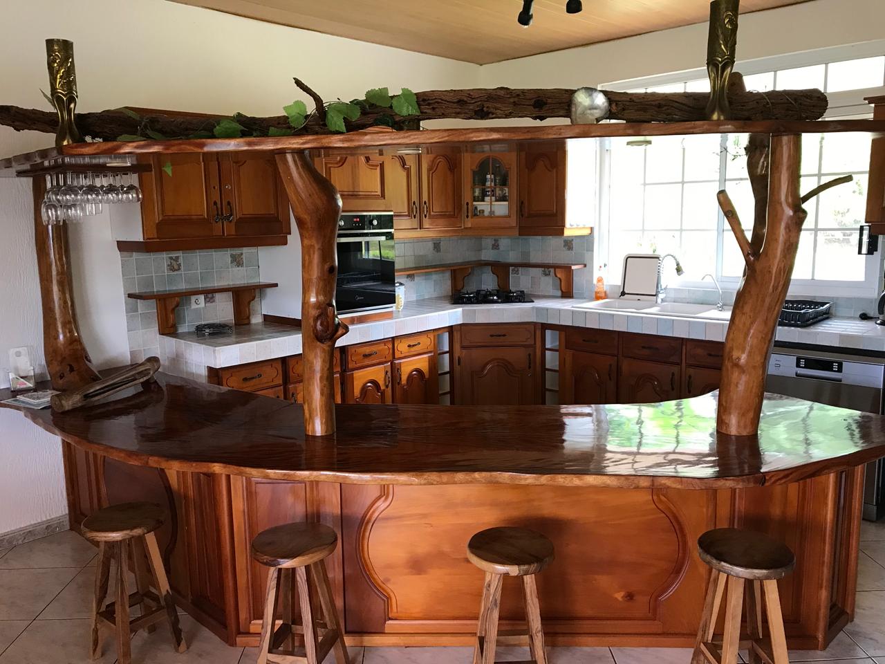 Cuisine équipée Fare Manino Huahine – Location vacances Polynésie Française